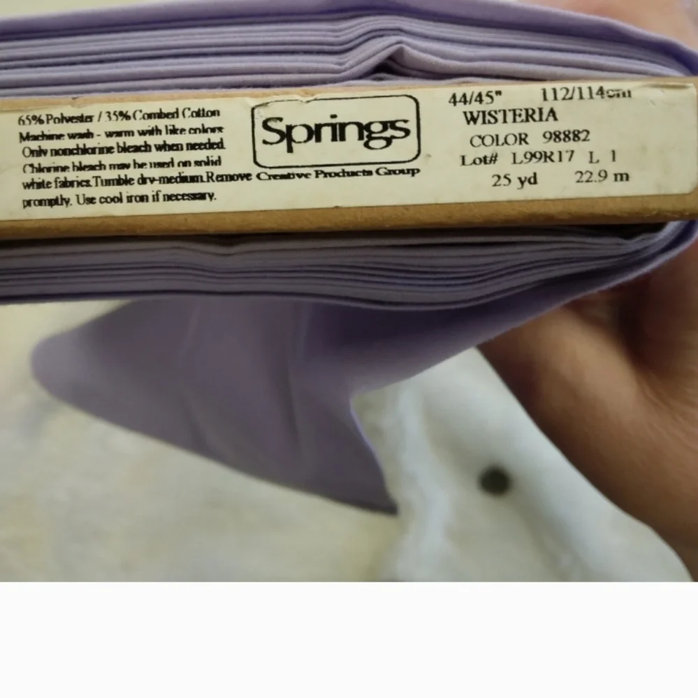 FABRIC Tremore Combed Broadcloth In Wisteria, 7 Yards